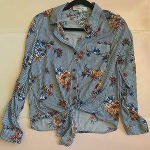 Anthropology button up tee